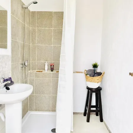 Laurisilva Sauna Y Piscina شقة Buzanada