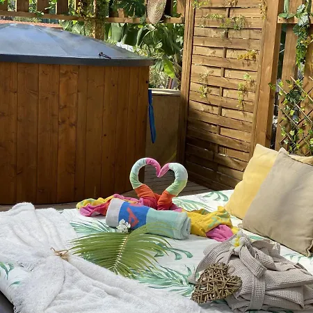 Laurisilva Sauna Y Piscina Holiday home