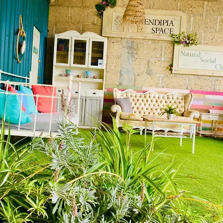 Laurisilva Sauna Y Piscina شقة