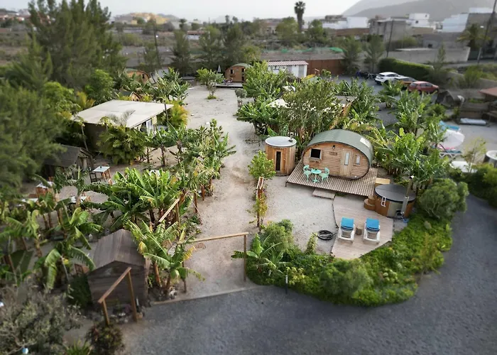 Laurisilva Sauna Y Piscina Apartman *