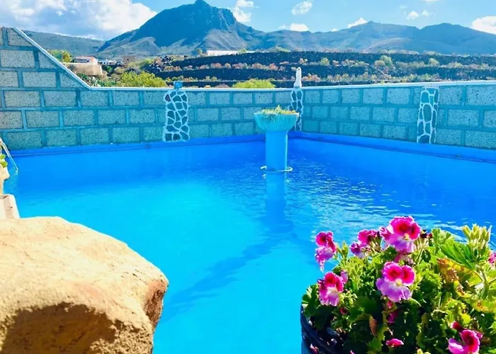 Laurisilva Sauna Y Piscina Apartment *